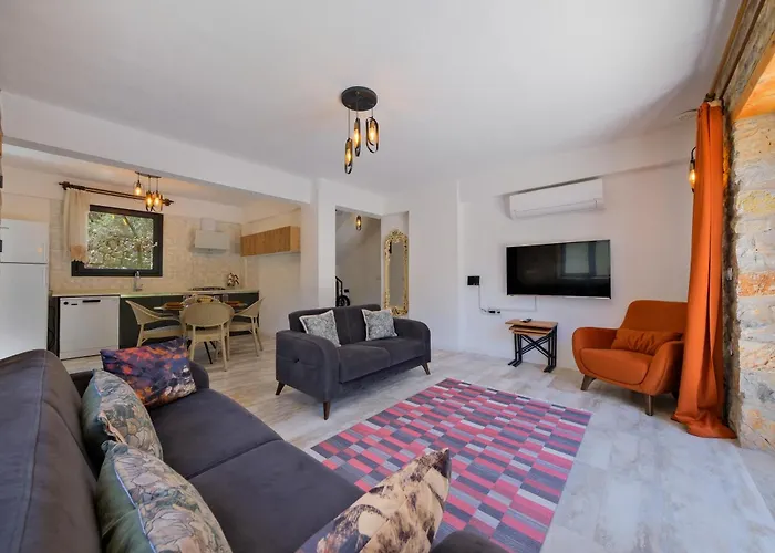 Villa Kızılbella 1, Lüks Havuzlu Korunaklı Taş Fethiye