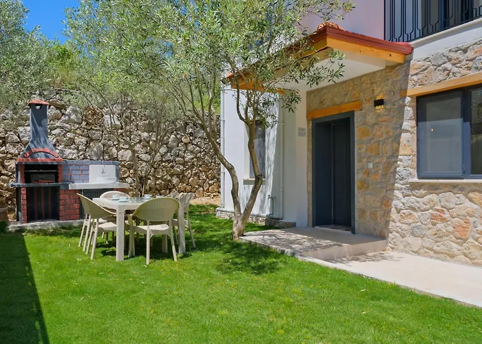 Kızılbella 1, Lüks Havuzlu Korunaklı Taş Fethiye
